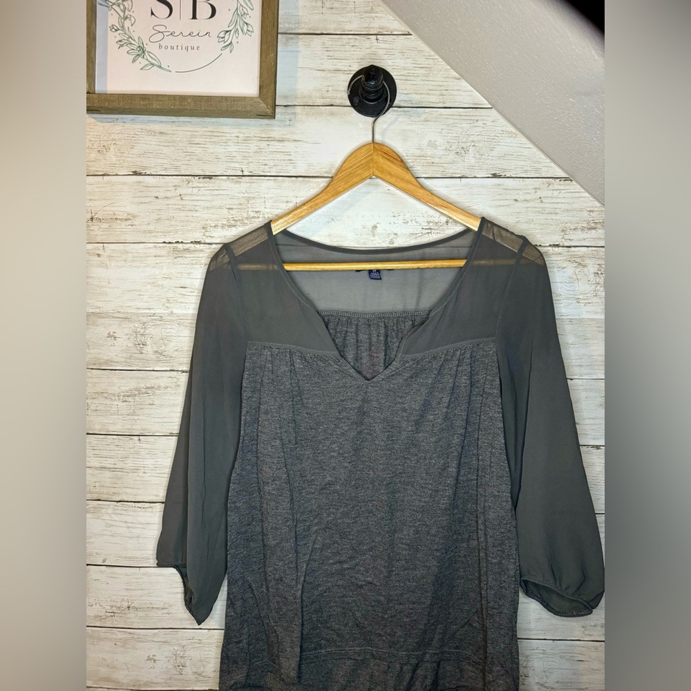 American Eagle AE small gray semi-sheer 3/4 sleeve shirt. Dressy or casual.